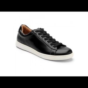 EUC VIONIC Baldwin Lace Up Sneaker 7.5